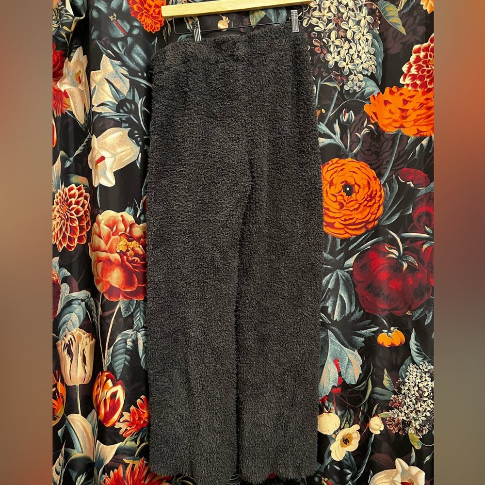 Aerie Super Soft Gray Marshmellow pant - Picture 4 of 6